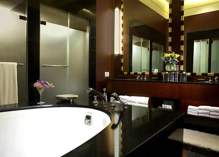 Отель Westin Josun