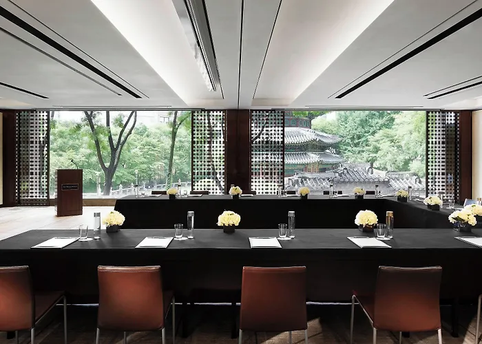 Отель Westin Josun 5*